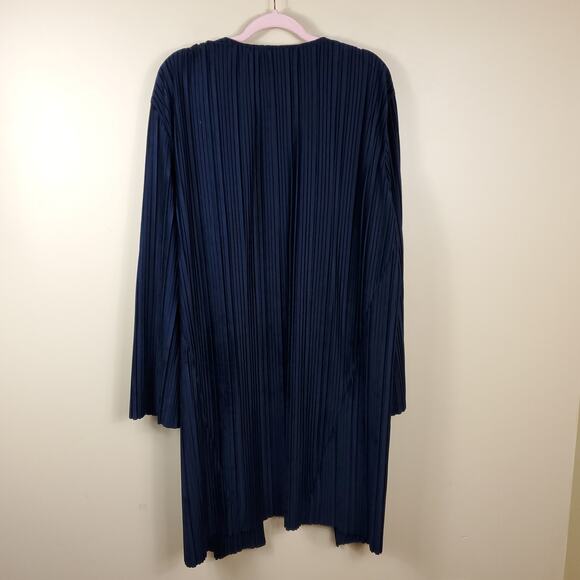 J.O.A Navy Pleated Velvet OPen Front Long Line Cardigan Size L - Picture 7 of 10